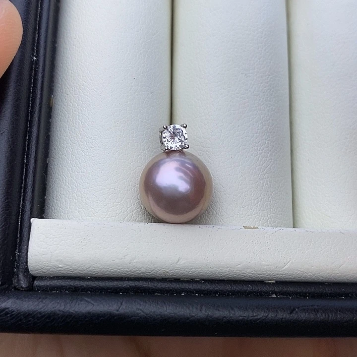 淡水珍珠吊坠(赠链)未镶嵌11.3mm