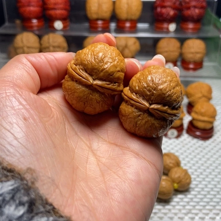 马***爷文玩核桃把件2佛陀元宝