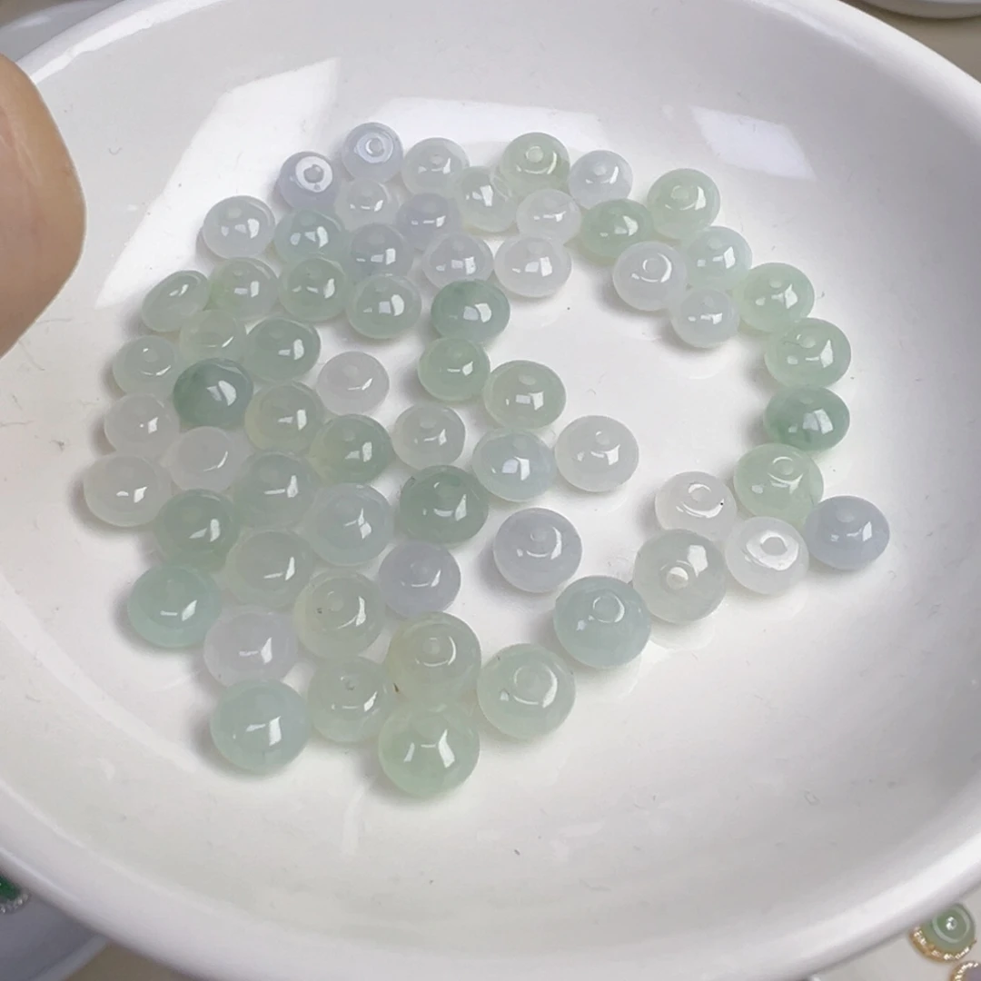 翡翠散珠卡6-7鼓珠，2颗