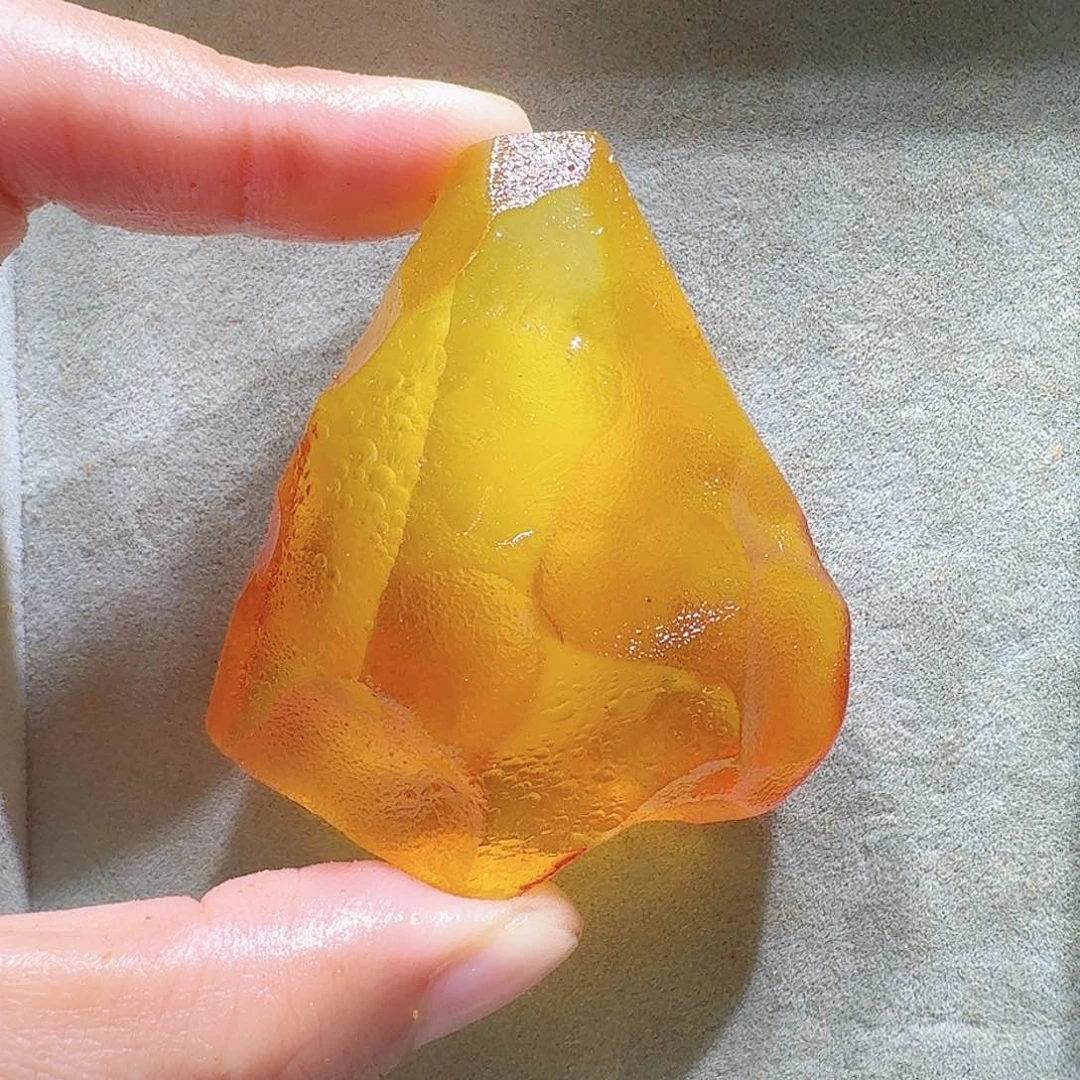 定制琥珀未镶嵌定制
