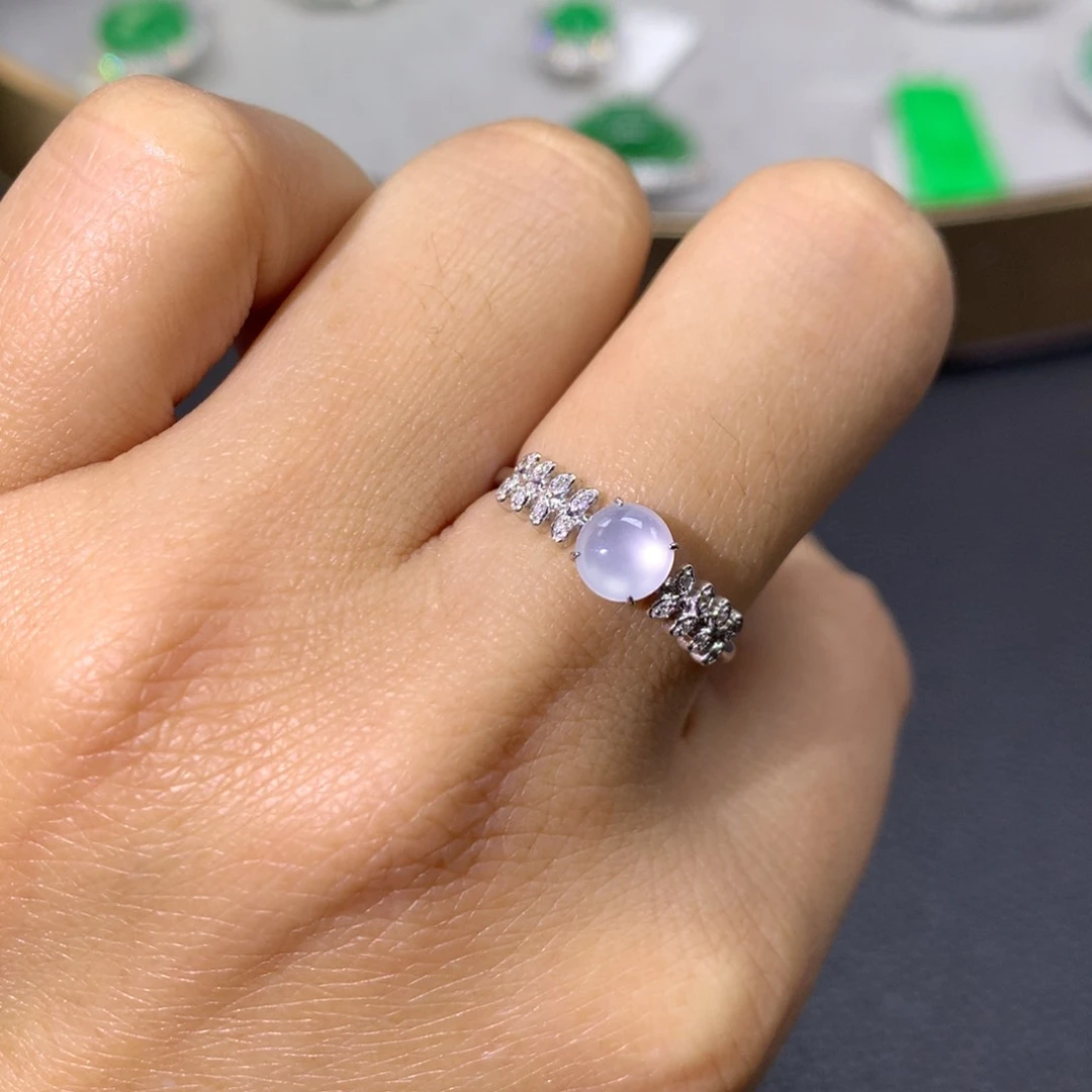 翡翠戒指18K金镶嵌翡翠