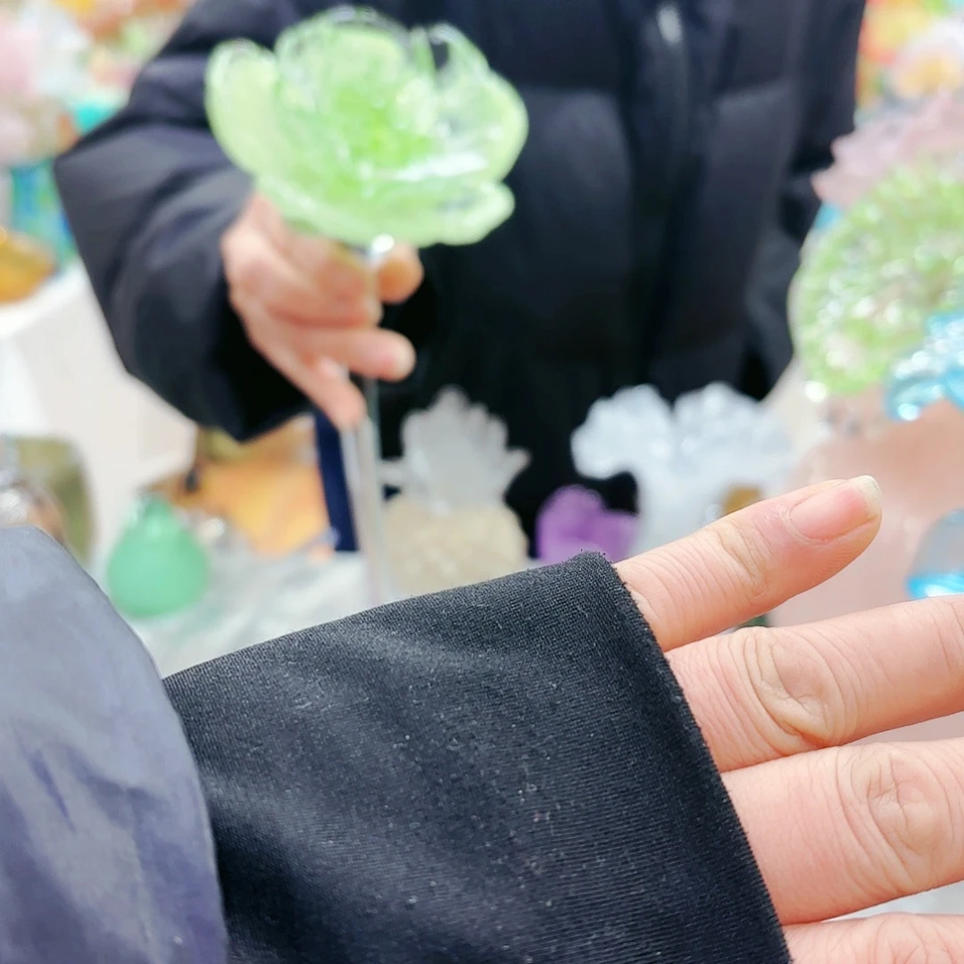 瑕疵福利不退不換琉璃花瓶藝術品