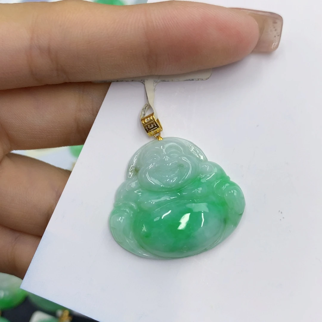 翡翠18K金镶嵌颈饰翡翠