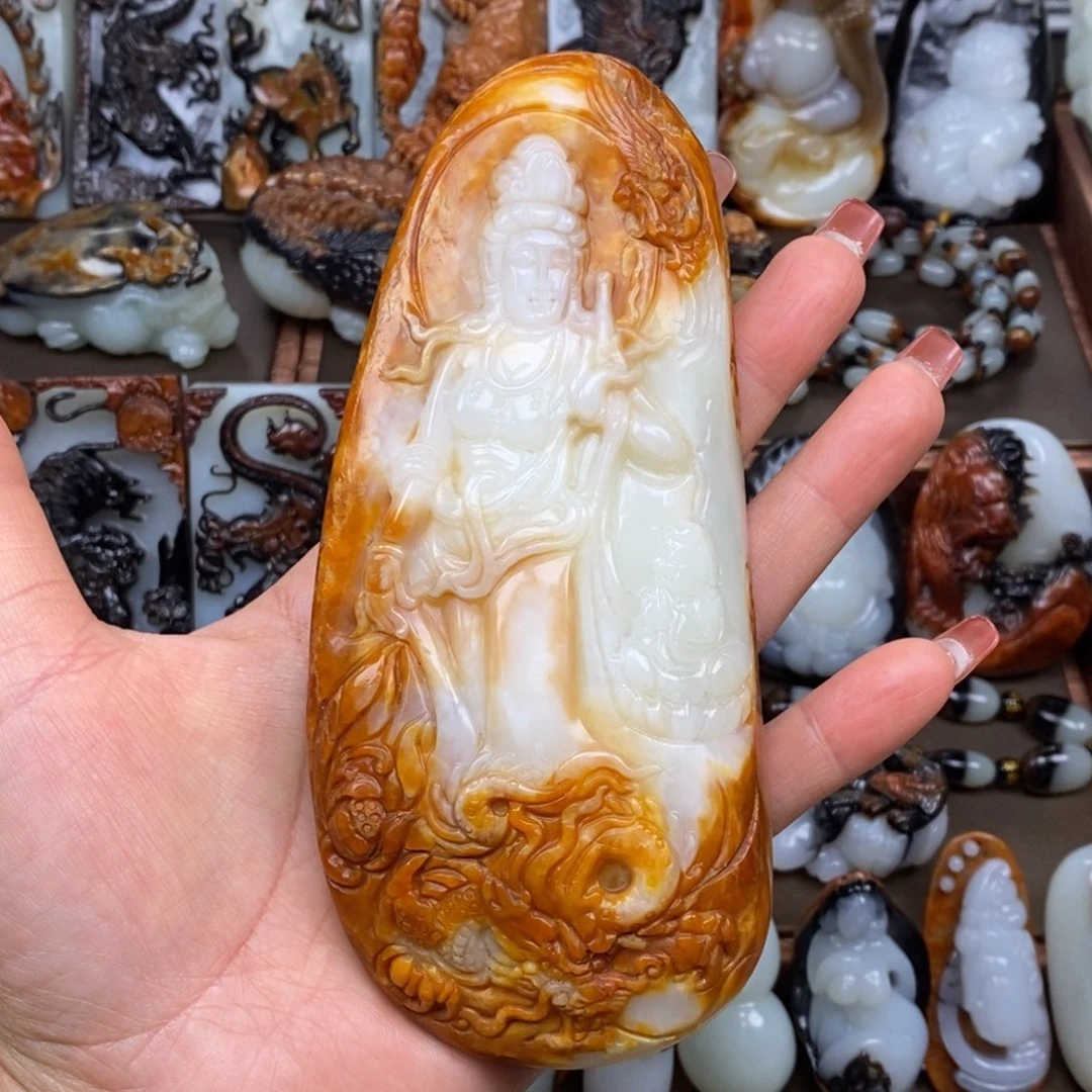 颈饰未镶嵌和田玉