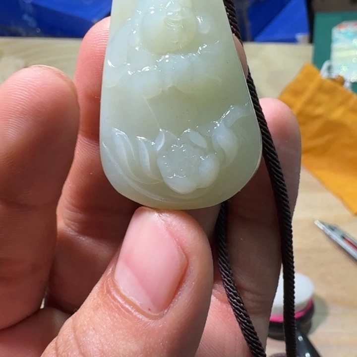 未镶嵌和田玉(糖玉)挂件