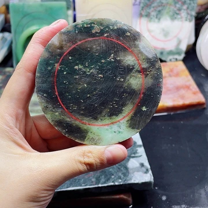 石英质玉未镶嵌手镯定制