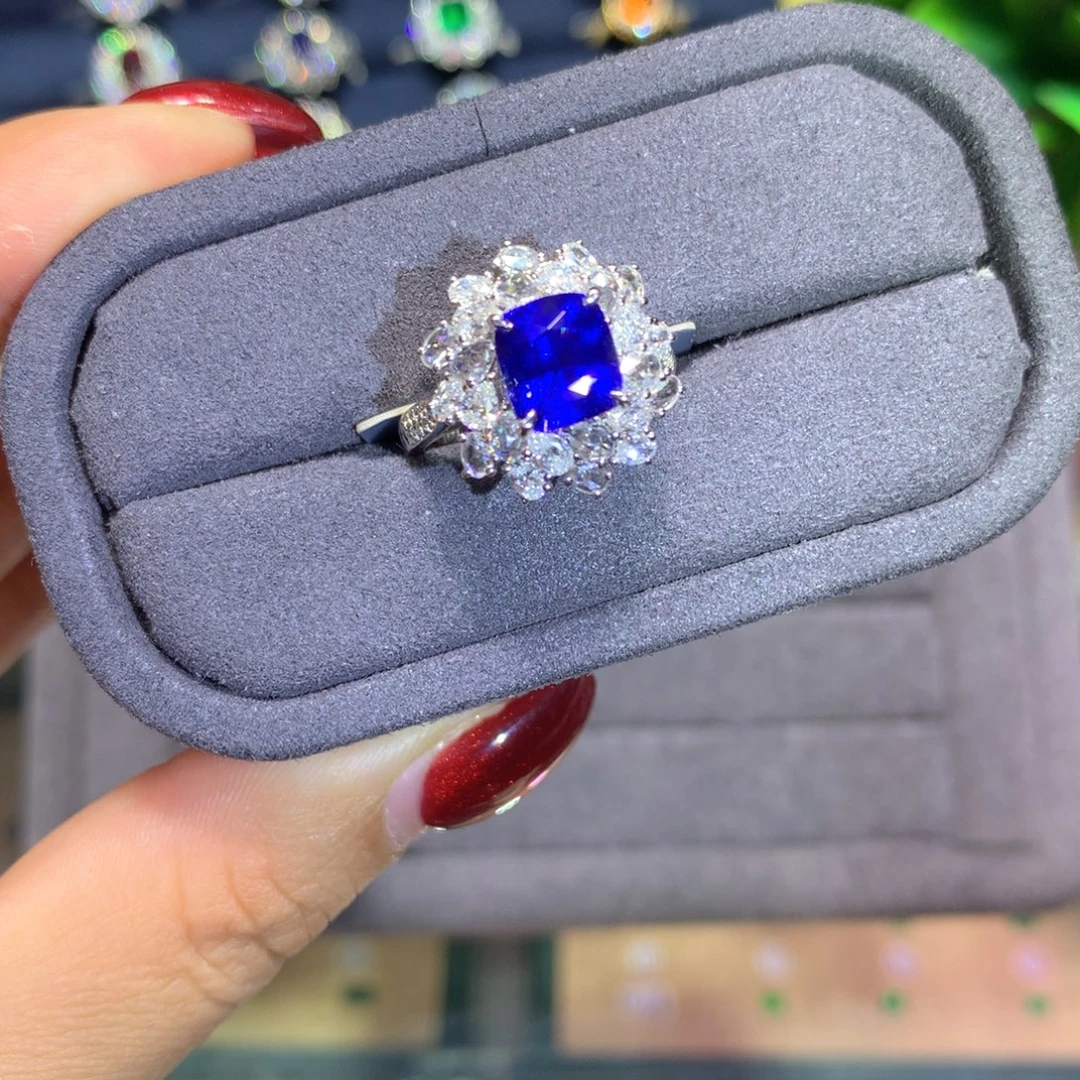 蓝宝石戒指18K金镶嵌3.03ct