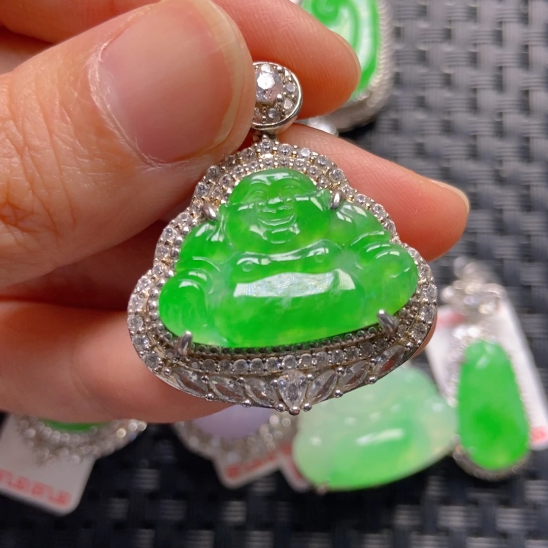 翡翠银S925镶嵌颈饰佛公吊坠