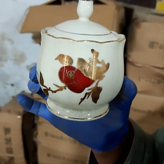 瓷片陶瓷盘子碗啥都有