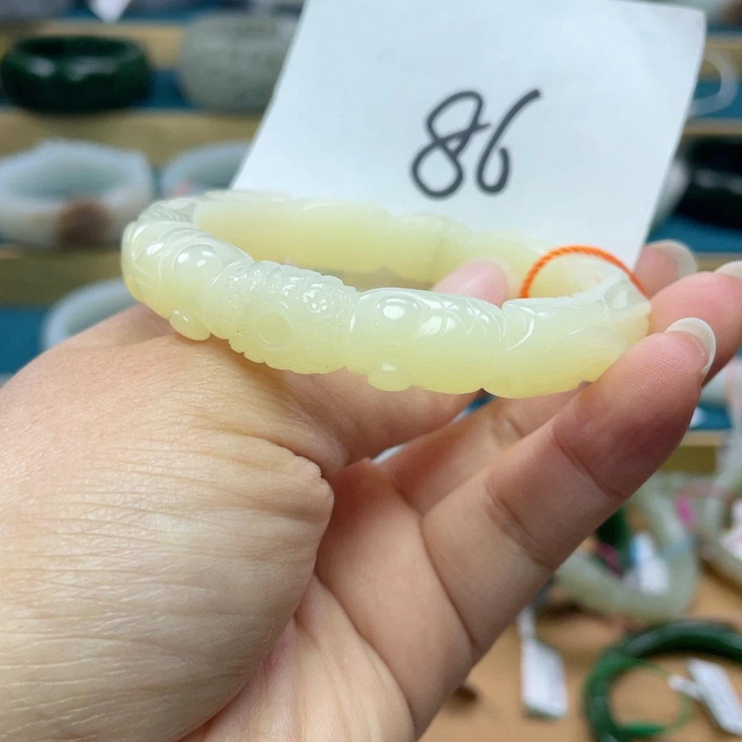 未镶嵌手镯和田玉圈口54