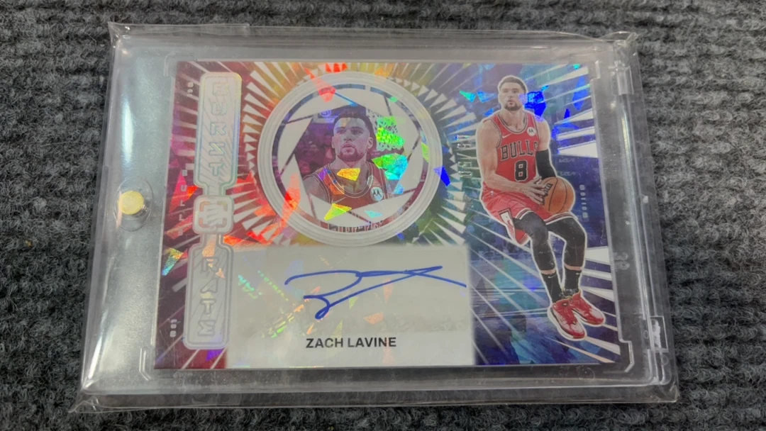 扎克拉文 上镜50编 签字 碎冰折射 公牛队 正版球星卡