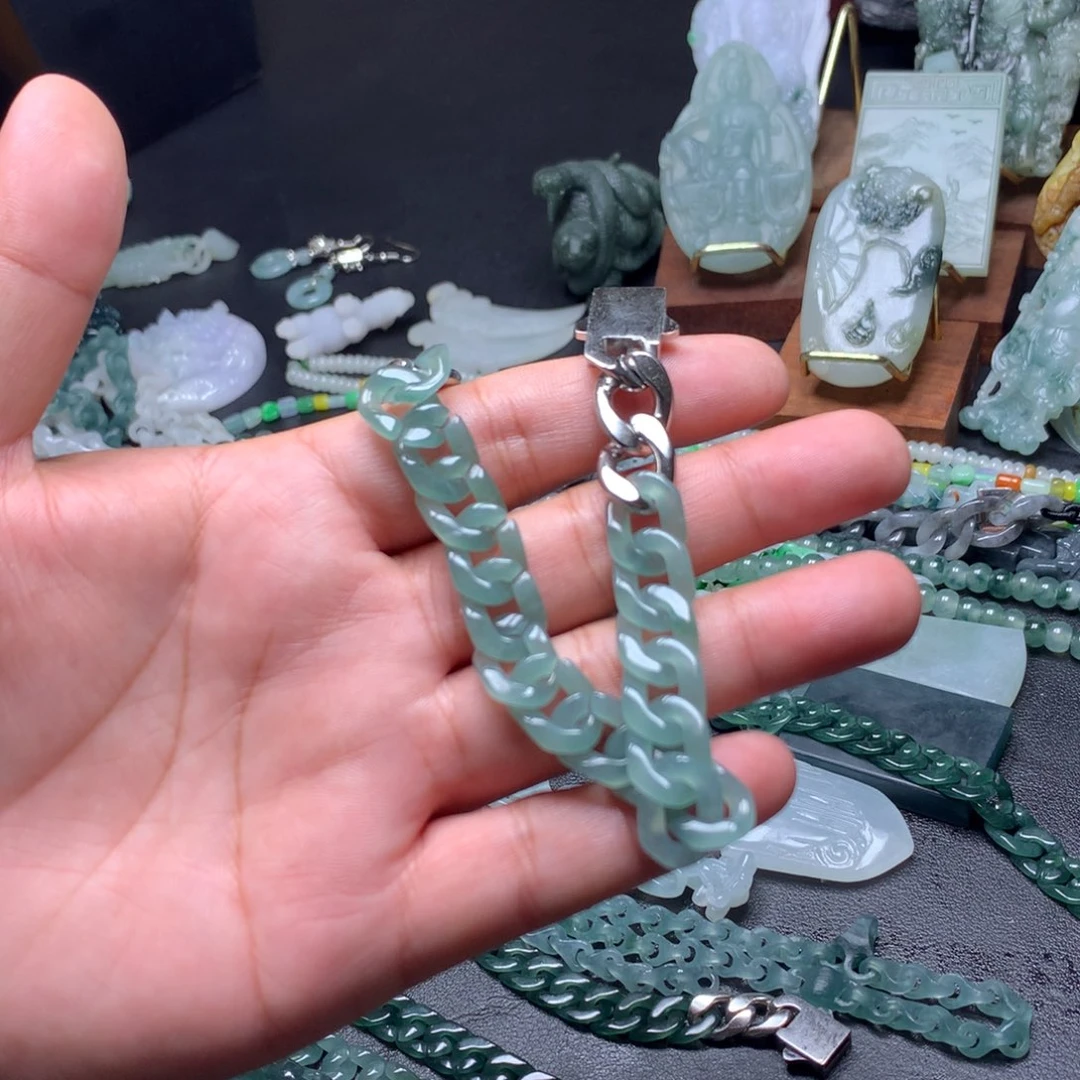 太***厂定制翡翠未镶嵌翡翠