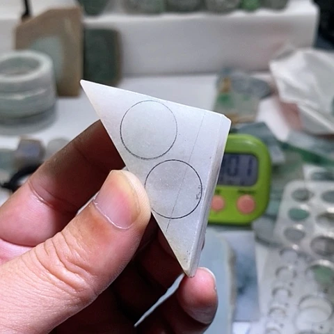 【闪购商品】定制翡翠未镶嵌八**爷