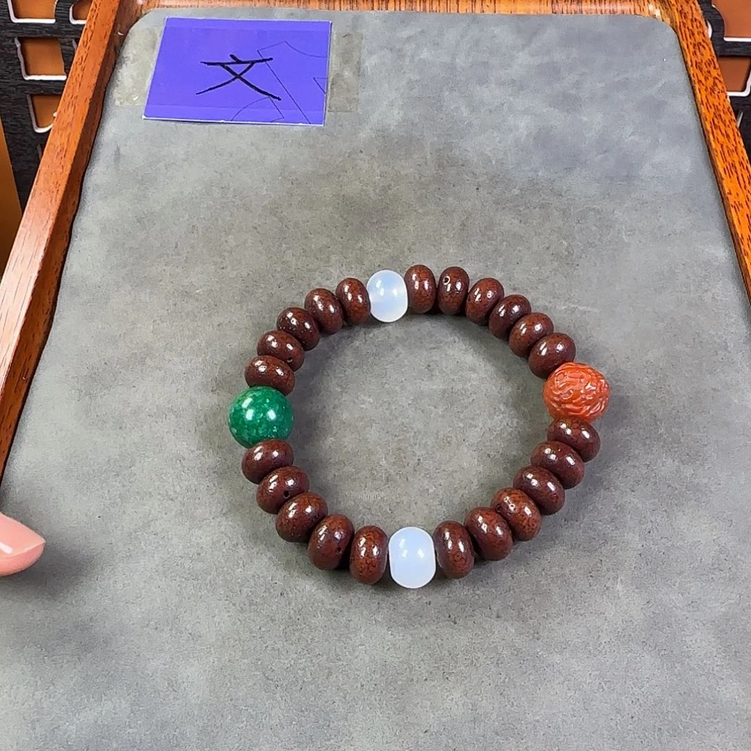 星月菩提吊坠手串