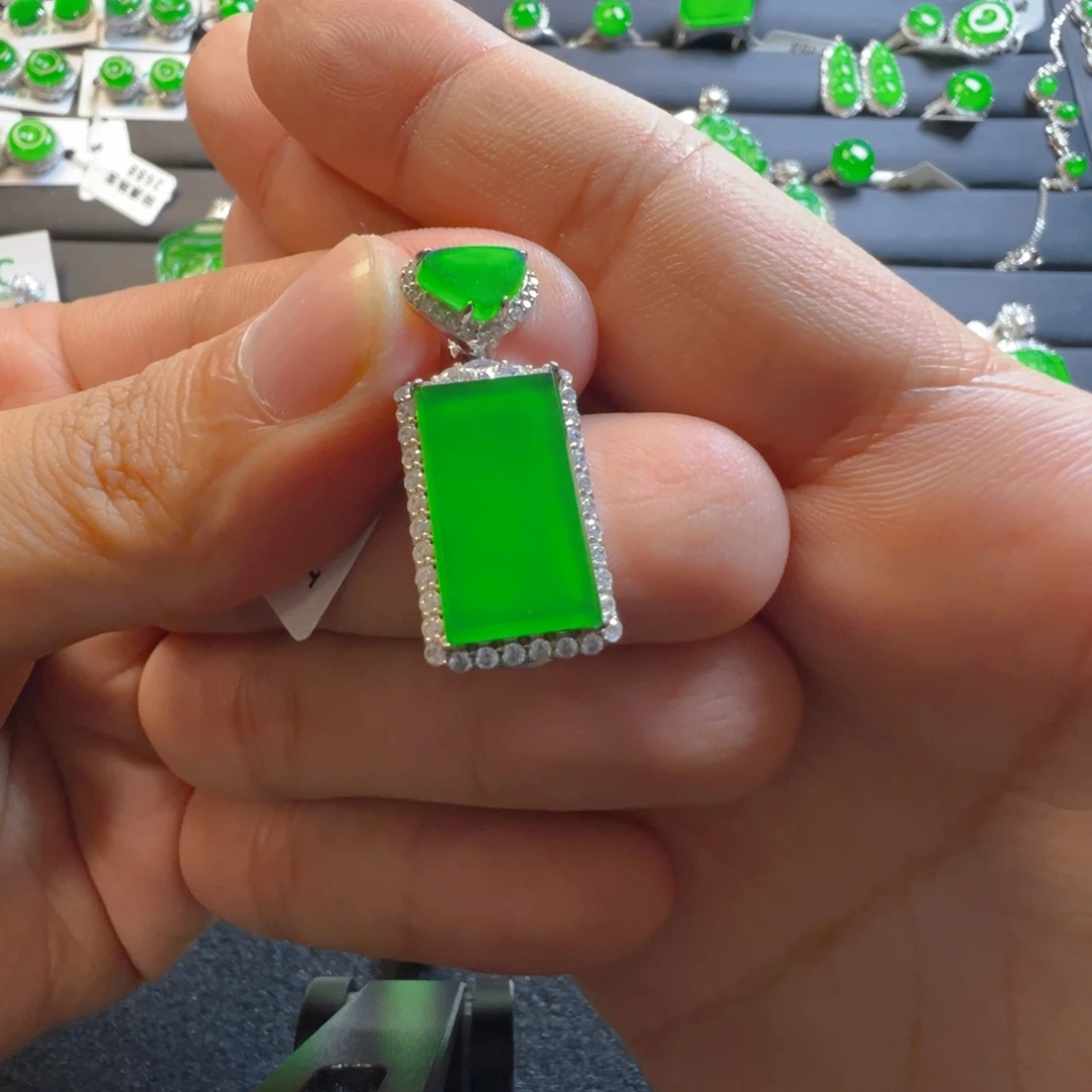 翡翠银S925镶嵌颈饰