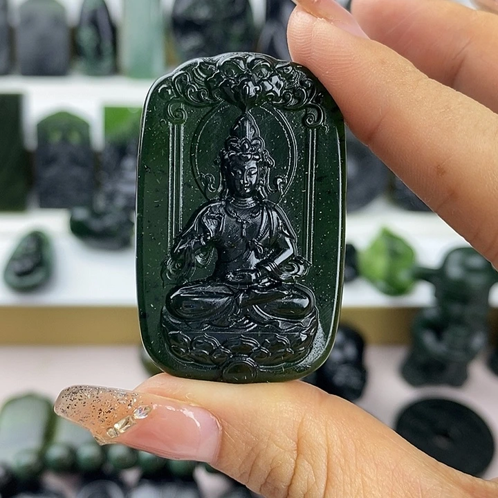 蛇纹石玉未镶嵌观音
