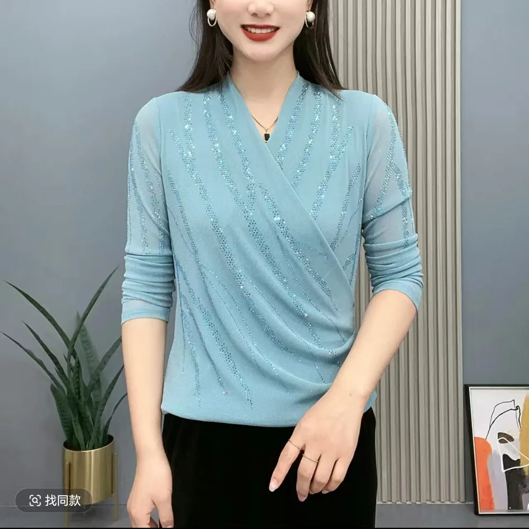 秋季新款交叉领简约妈妈装纯色烫钻柳条洋气长袖百搭打底衫