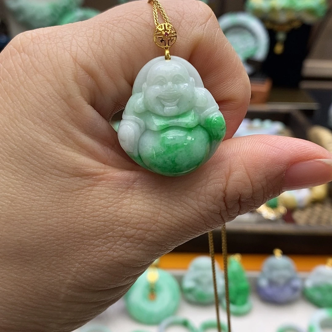 翡翠未镶嵌颈饰吊坠