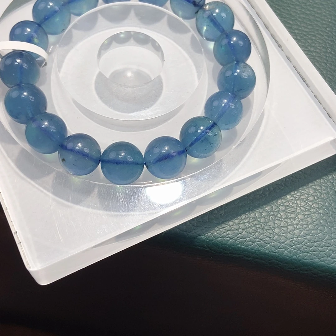 水晶手链未镶嵌一****?海蓝宝12