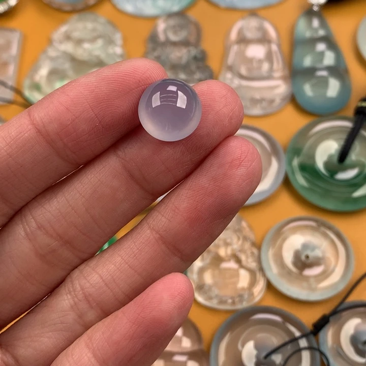 颈饰未镶嵌翡翠….