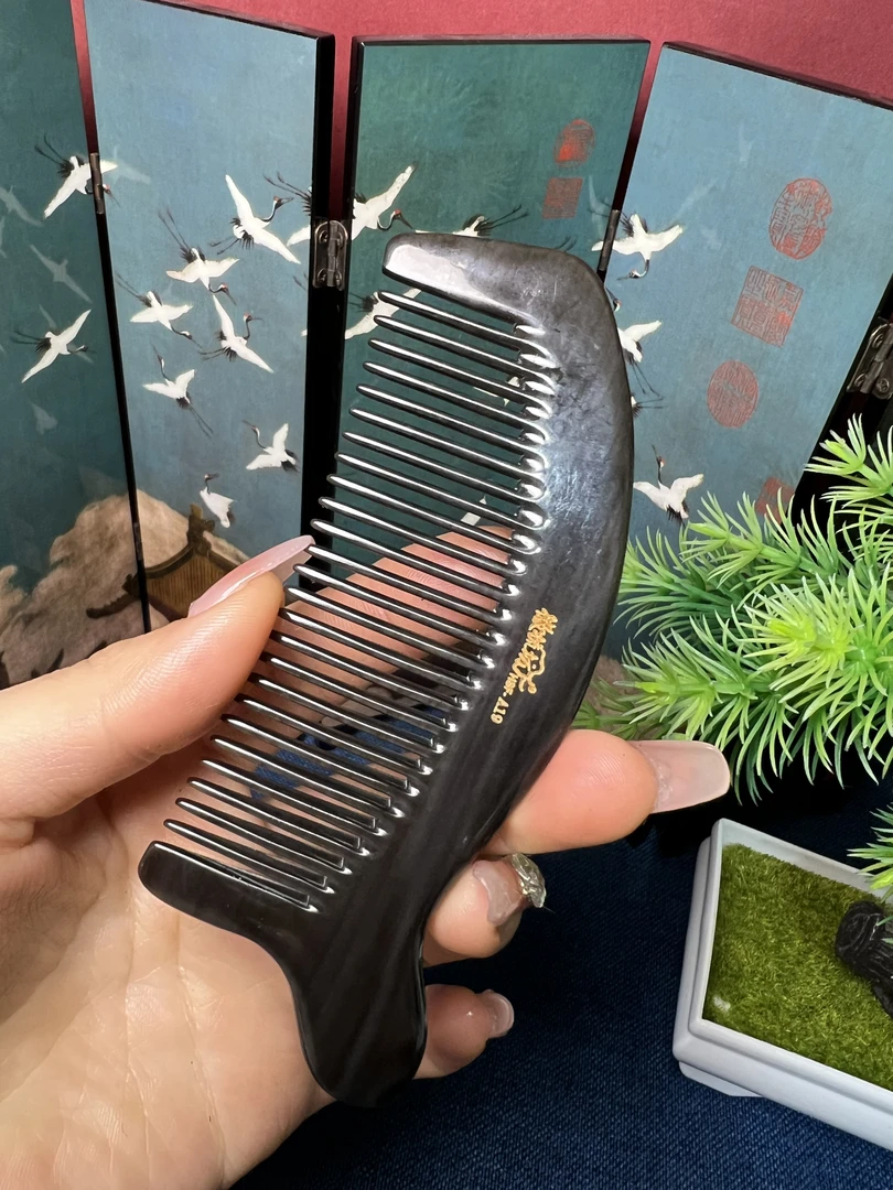 板娘专享 白水牛角黑金刚微瑕光背翘尾正常齿梳 只退不换-549