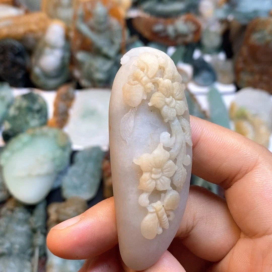 定制翡翠未镶嵌特色9