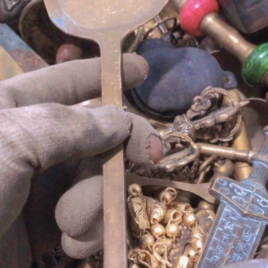 @***欣闪电购铜摆件工艺品