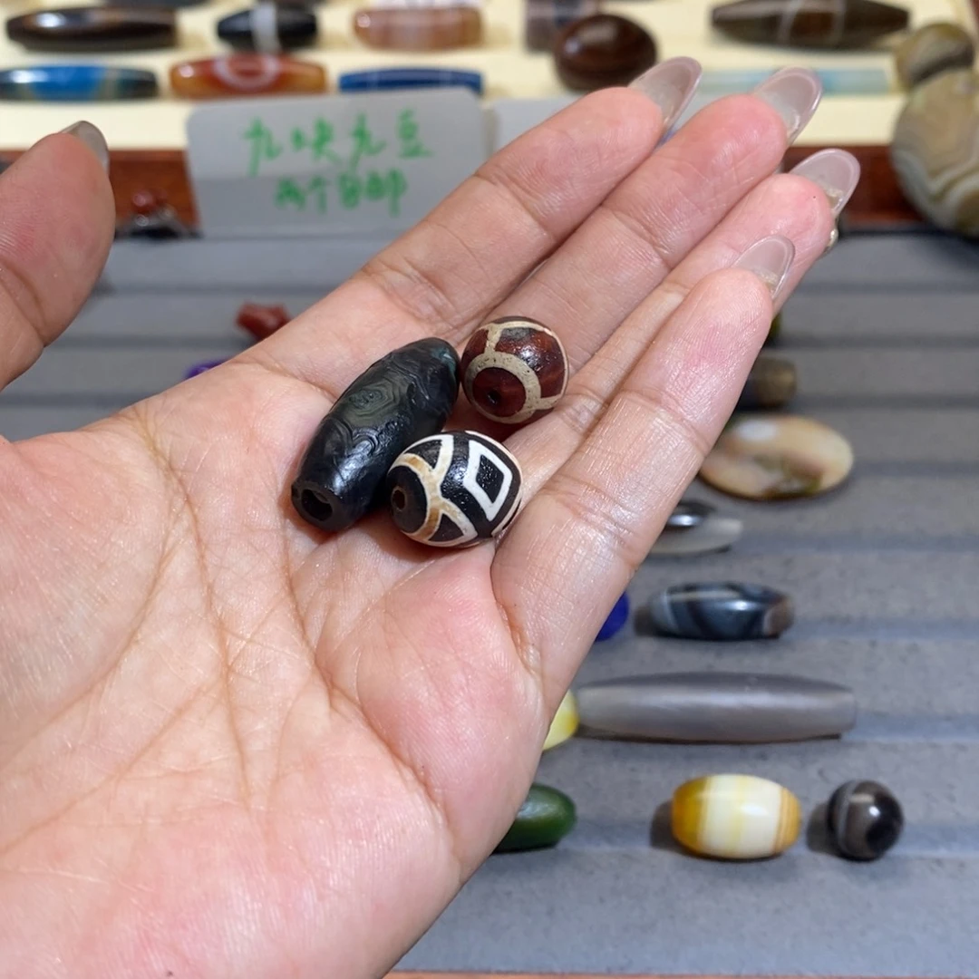 雷***子玛瑙/玉髓颈饰合金