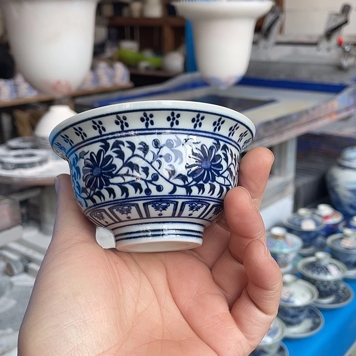 青花釉下彩大杯子