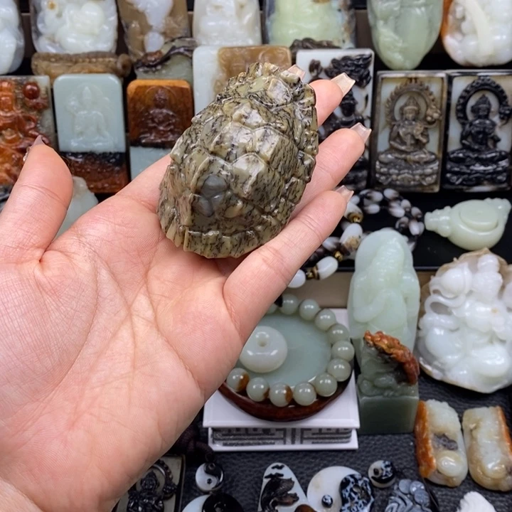 和田玉未镶嵌项链