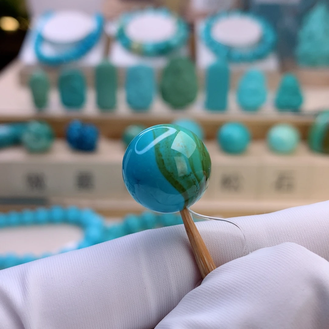 绿松石未镶嵌挂件