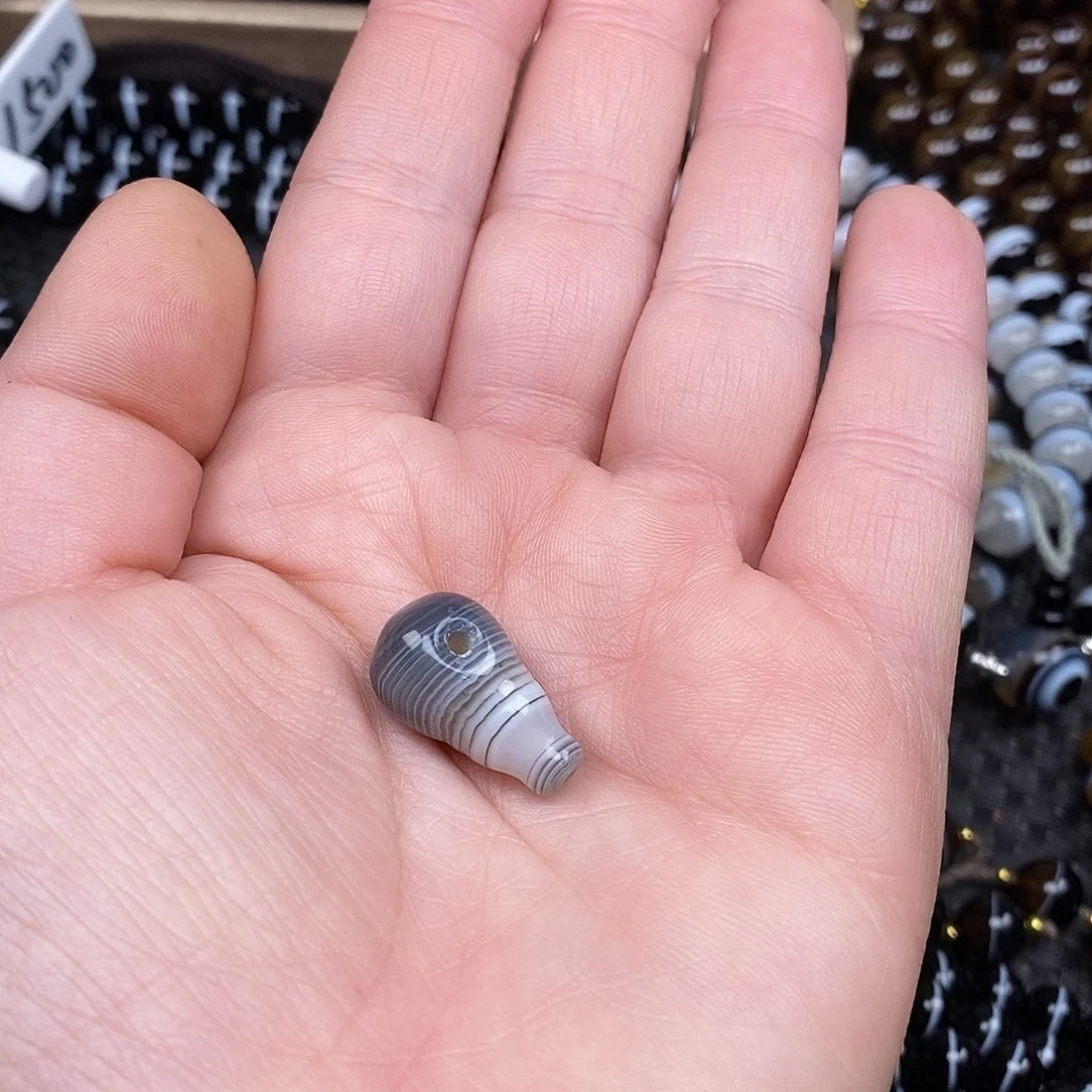 看***我玛瑙/玉髓未镶嵌手链