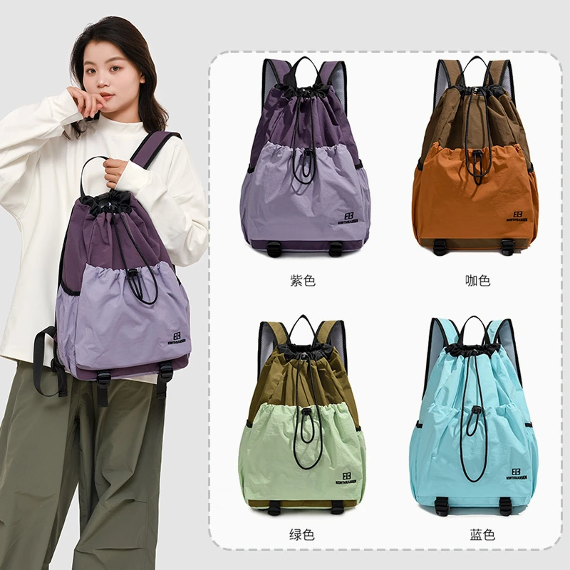 户外双肩包2025新款时尚轻便徒步春游包多功能日常户外双肩背包