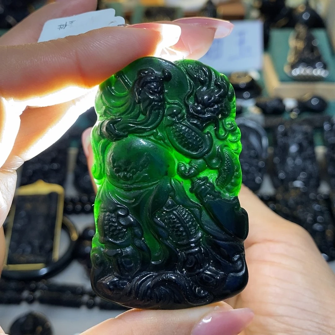 未镶嵌蛇纹石玉颈饰