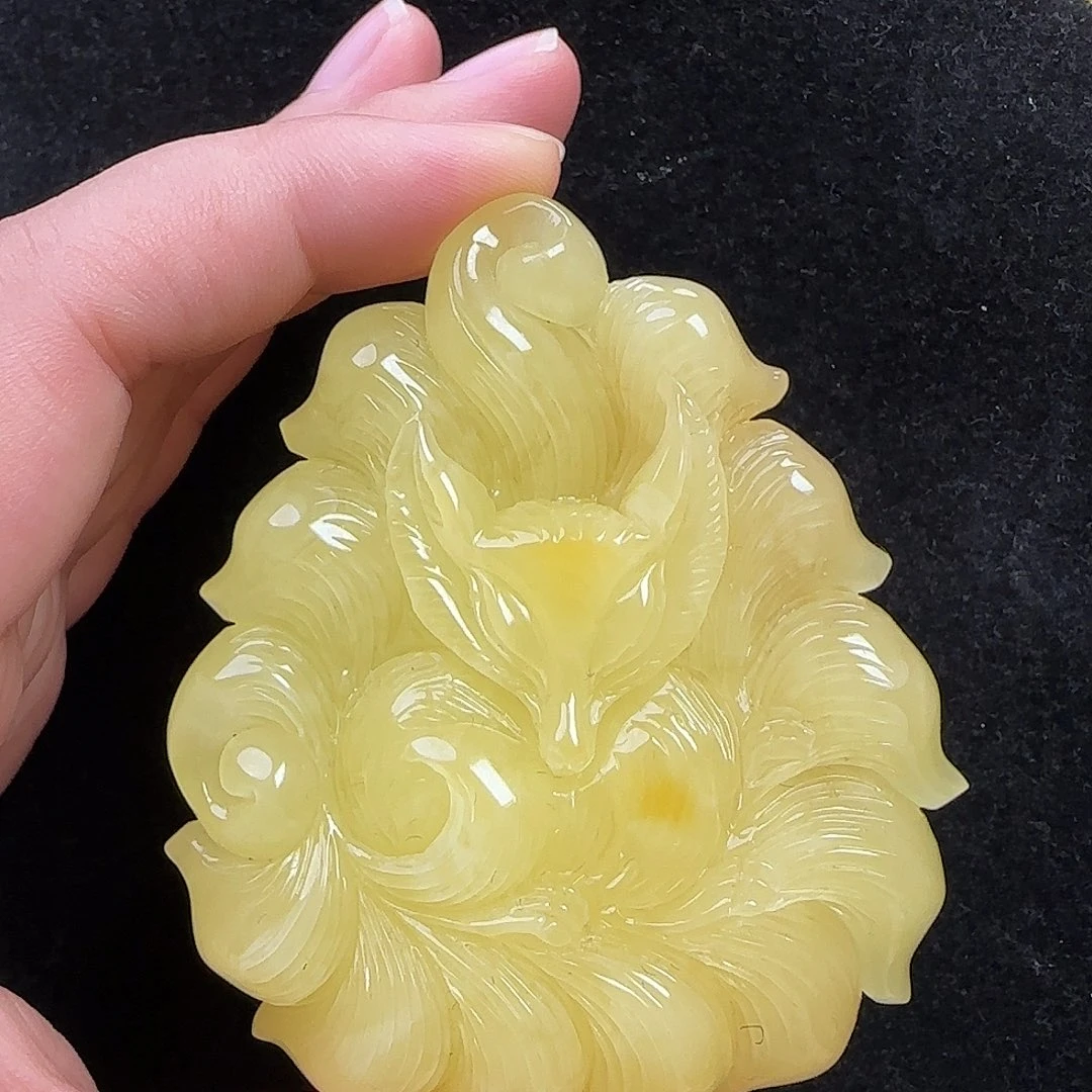 蜜蜡未镶嵌珠宝奇石