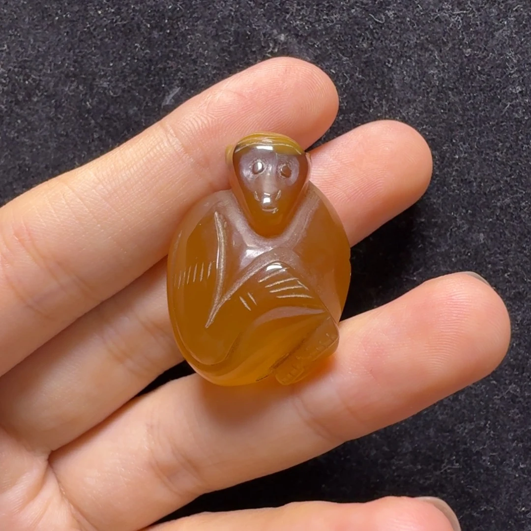 中***和玛瑙/玉髓未镶嵌颈饰