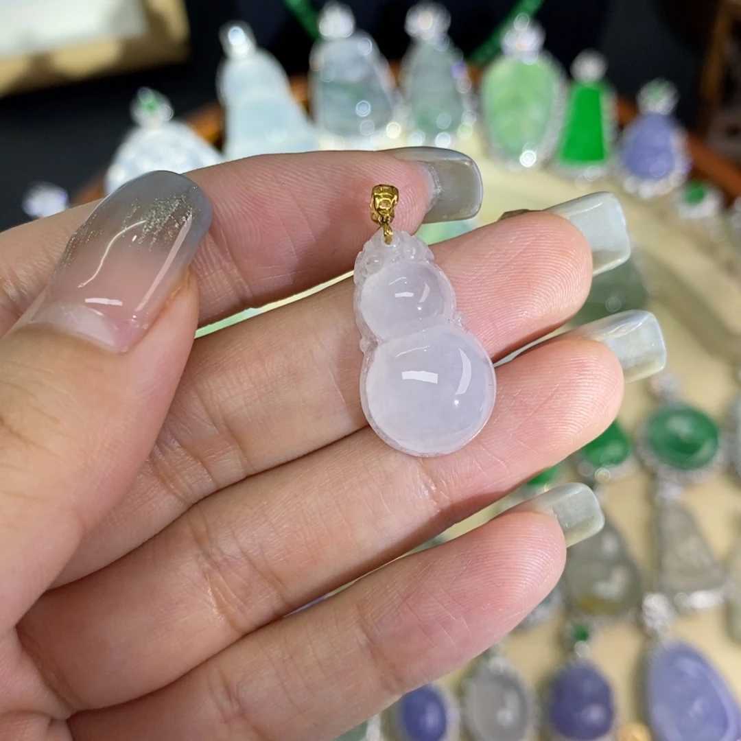 翡翠18K金镶嵌颈饰A货翡翠