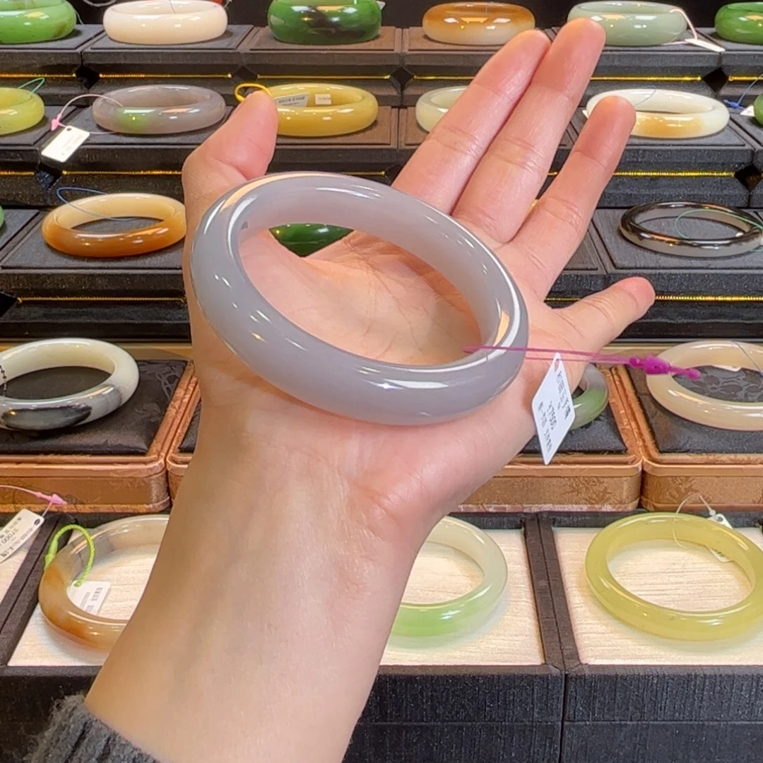 和田玉未镶嵌手镯56 57