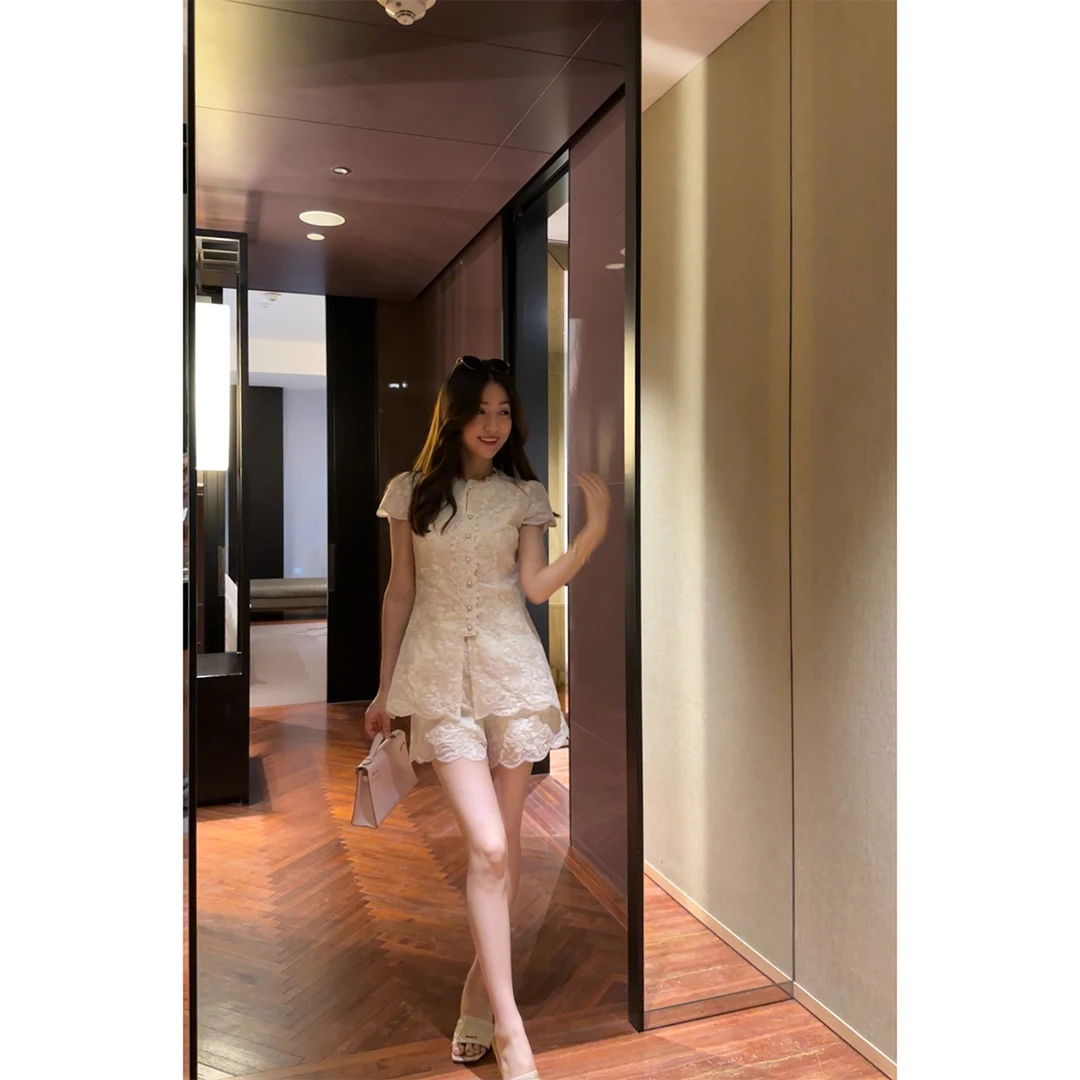 W·HAHA【梦华录】轻奢重工蕾丝钩花刺绣花边套装60878