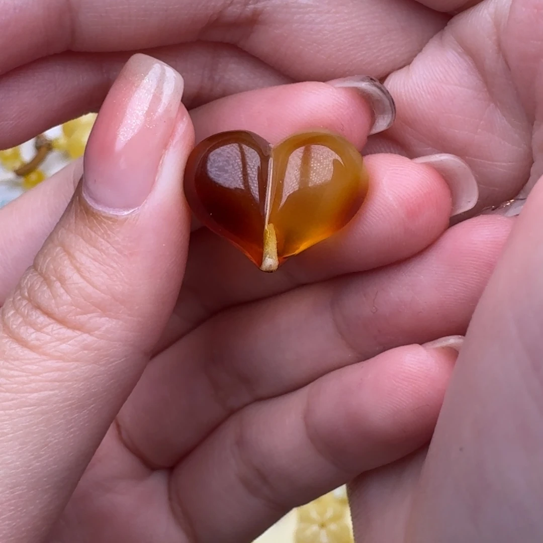 琥珀未镶嵌裸石35号