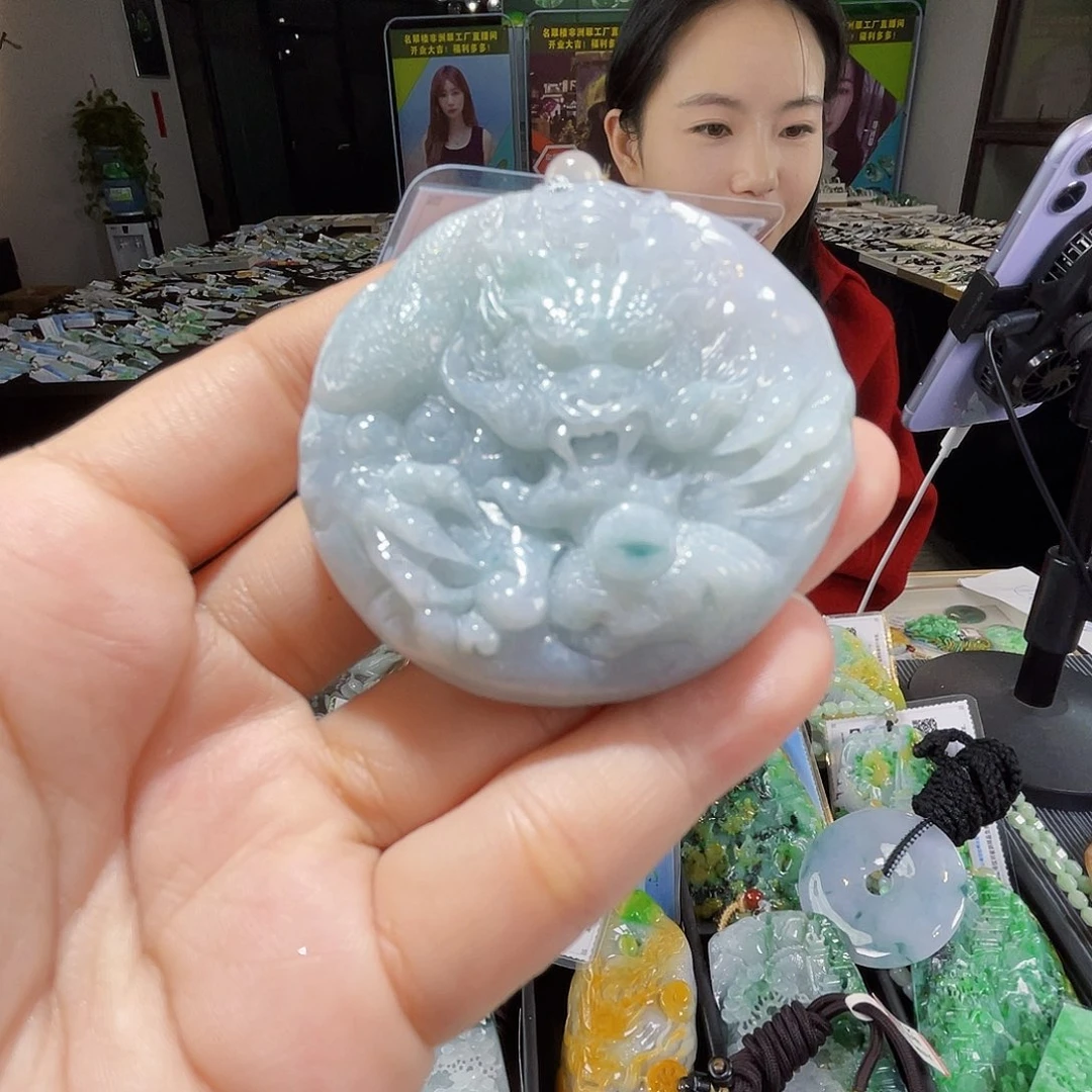 颈饰未镶嵌翡翠一