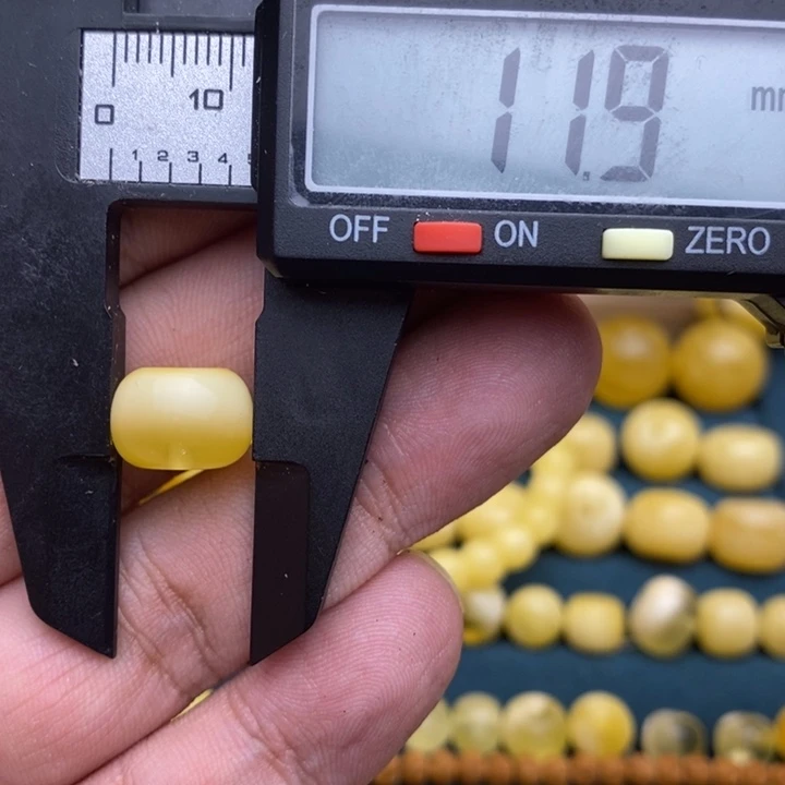 琥珀未镶嵌裸石52号11.9*8.5喇叭口皮色