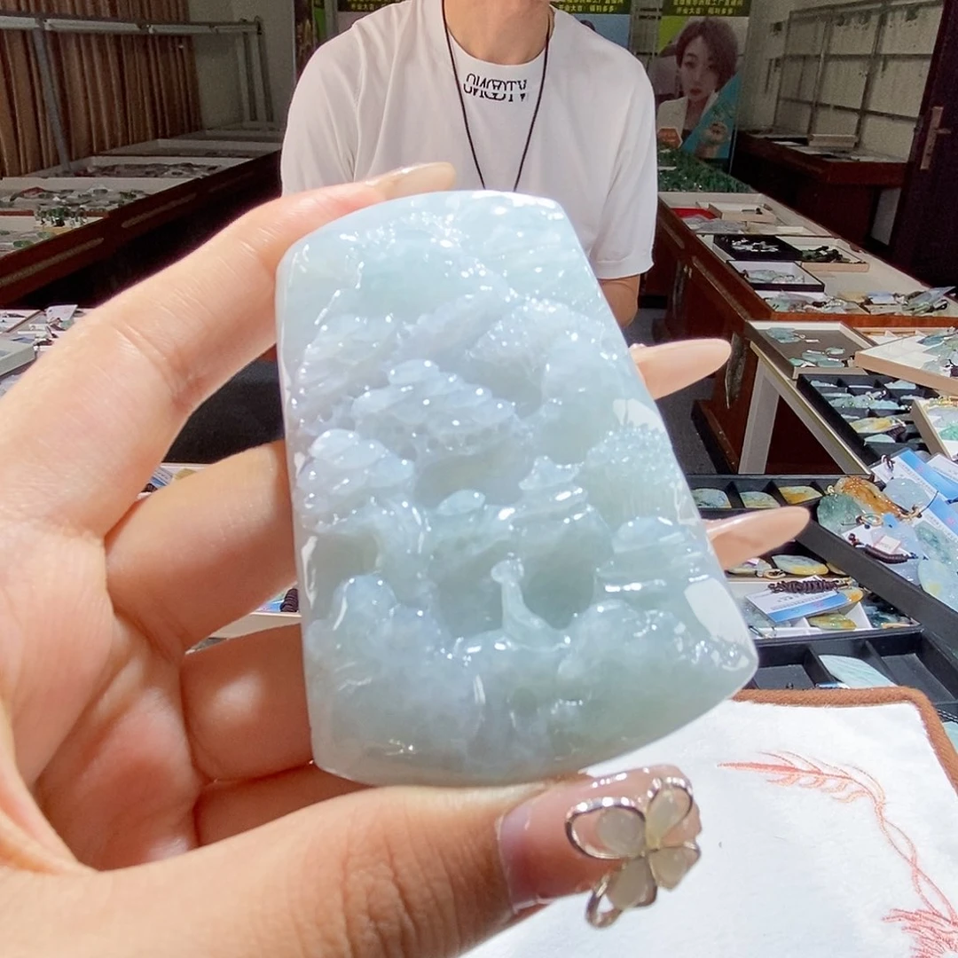 翡翠未镶嵌颈饰我