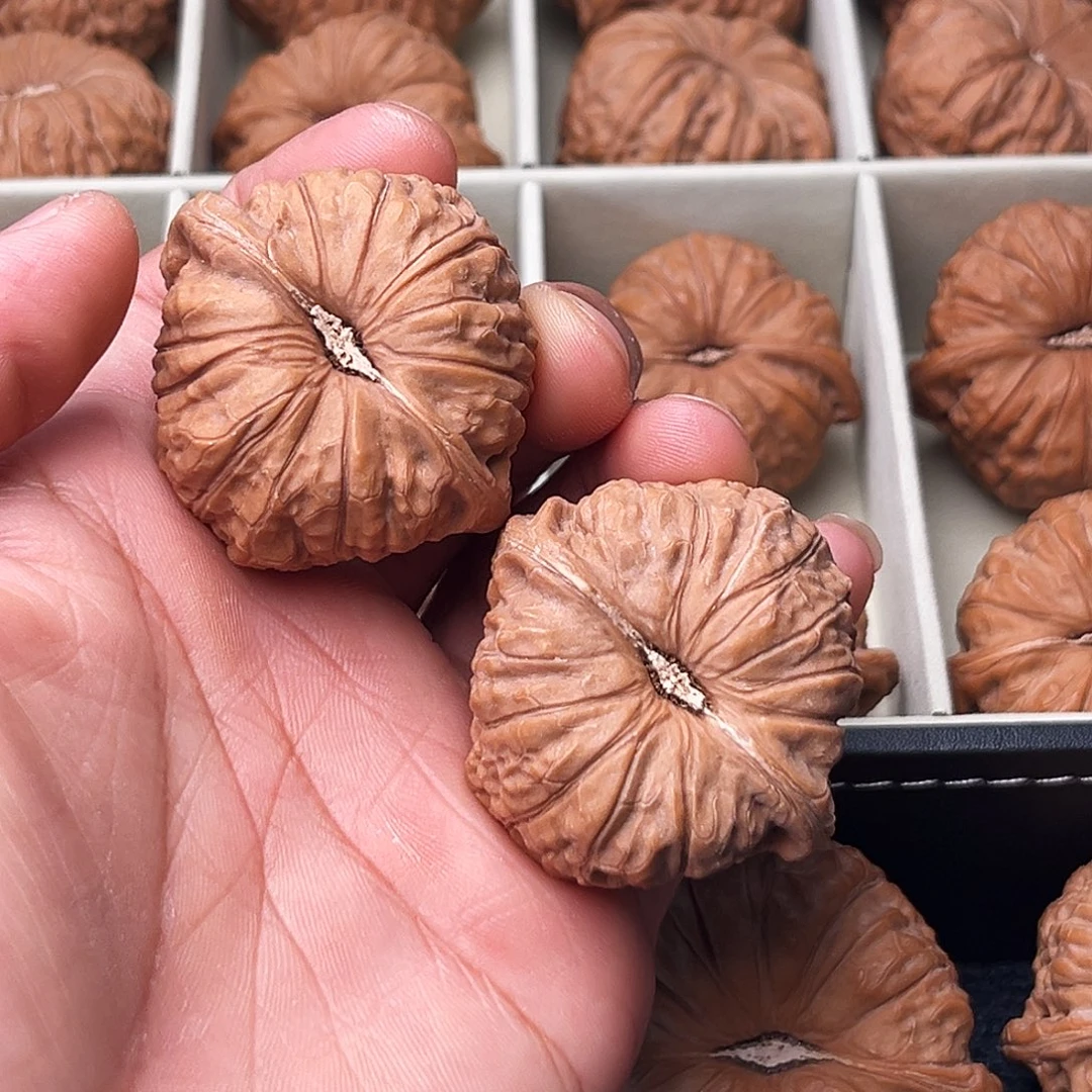 何***夏吊坠文玩核桃326  与华夏