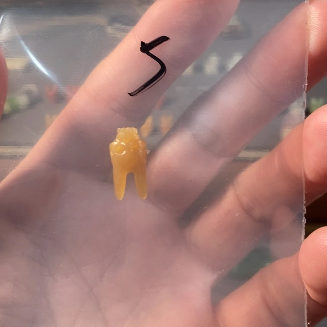 经***过和田玉未镶嵌挂件