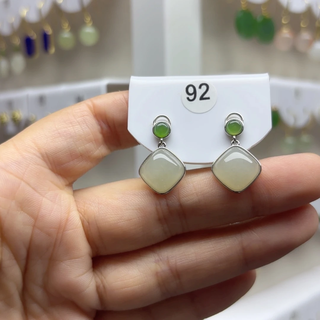 和田玉银S925镶嵌耳饰