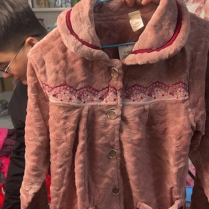 L粉色套装一身女款