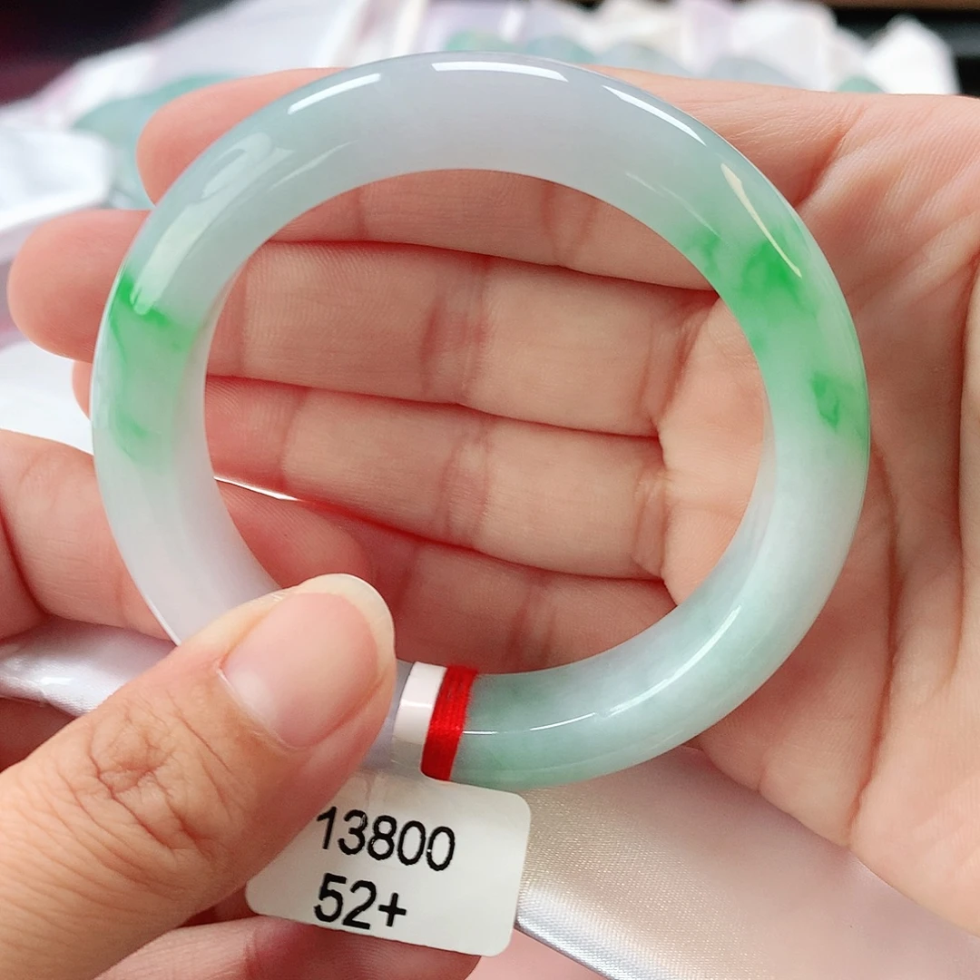 t***辞翡翠未镶嵌手镯52正