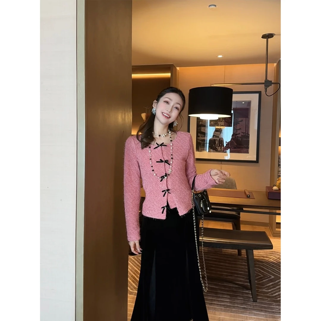 W·HAHA【少女心结】法式小香风丝绒蝴蝶结圆领唐装上衣52922