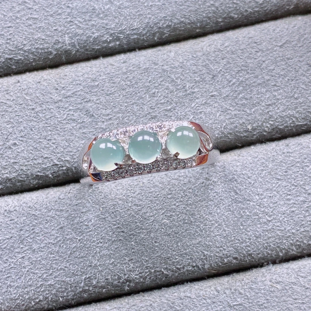 天然翡翠A货戒指通体S925银镶嵌